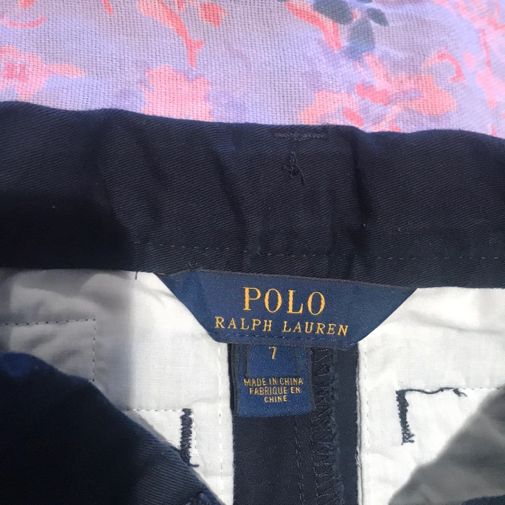Shorts - Picture 3 of 3
